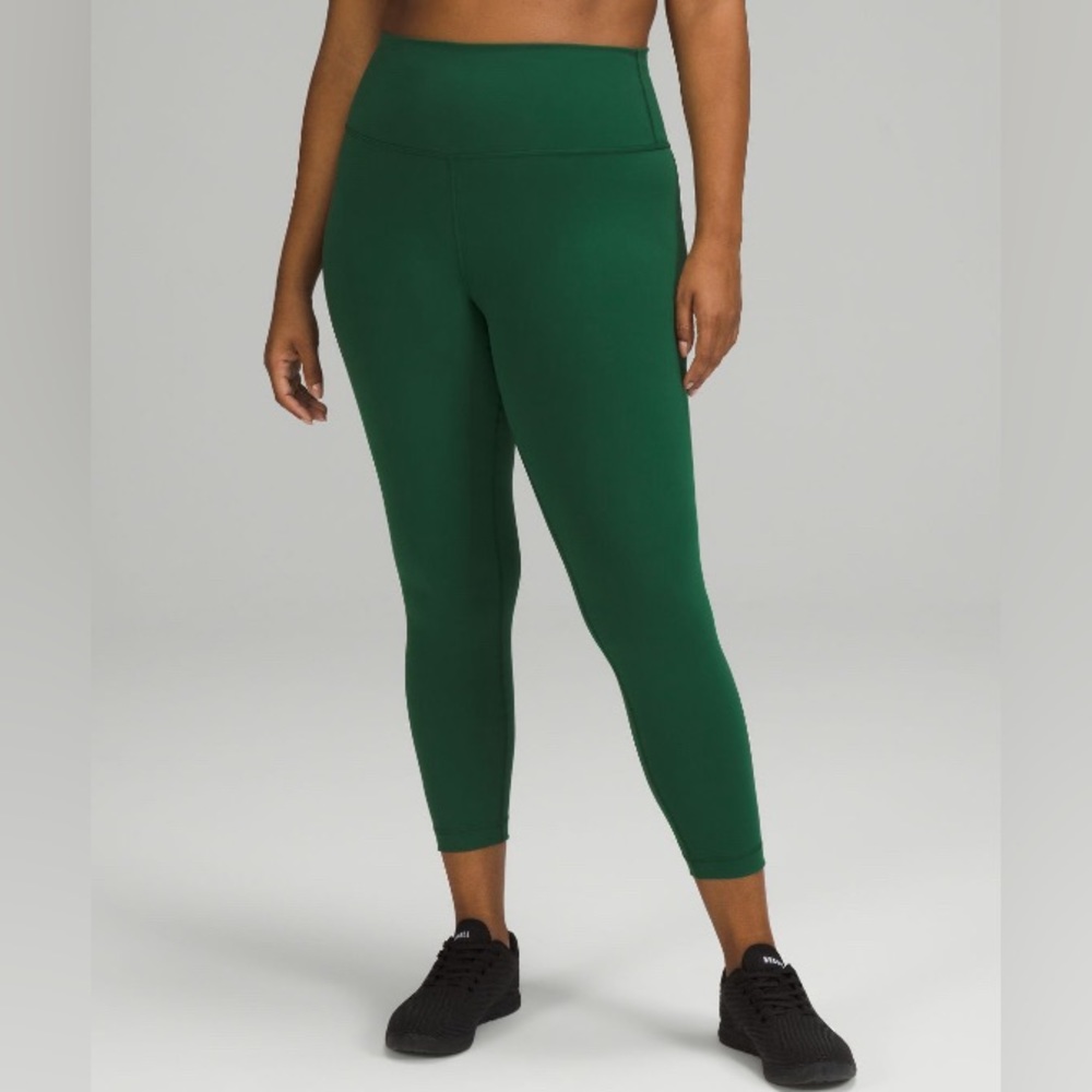 Lululemon Wunder Train High-Rise Tight 25"
Everglade Green
